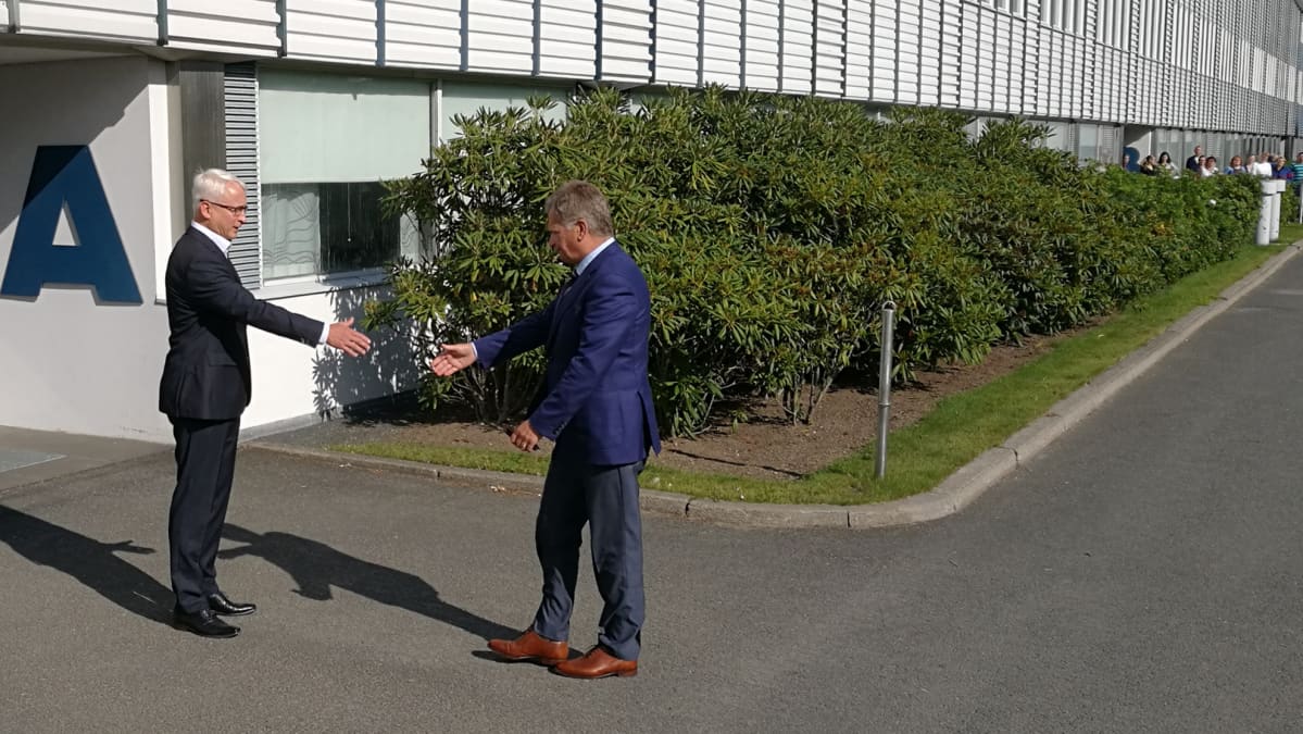 Presidentti Sauli Niinistö Uudenkaupungin autotehtaalla 16.8.2017.
