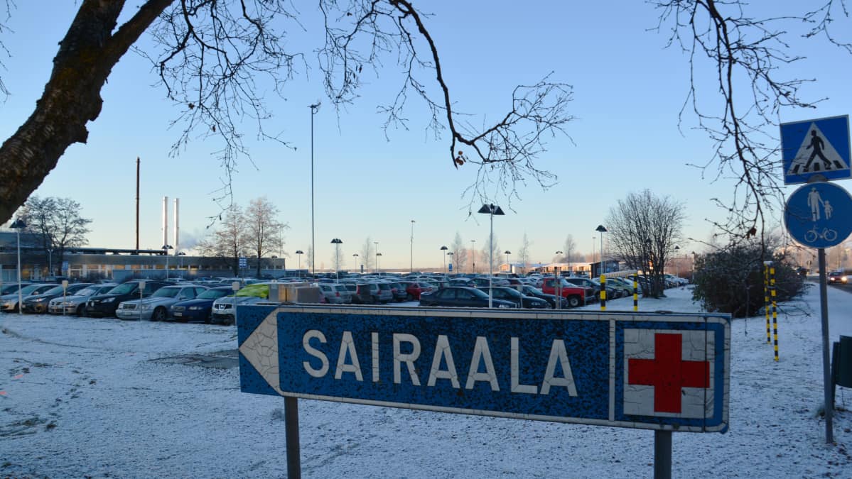 Länsi-Pohjan keskussairaala Kemissä.