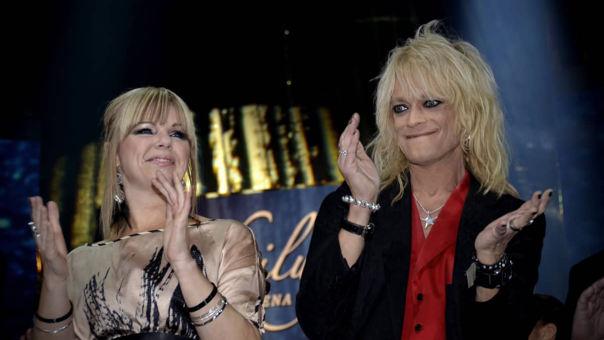 michael monroe och pandora på idrottsgalan 2012