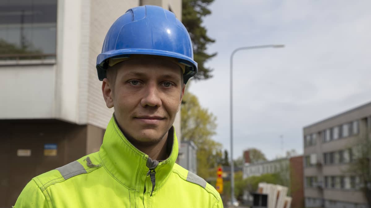 Siim Kukk on kotoisin Virosta ja asuu nykyään Herttoniemessä.