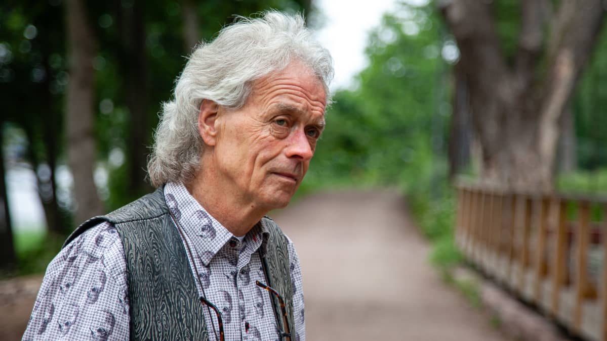 kaupunginpuutarhuri Hannu Tolonen.