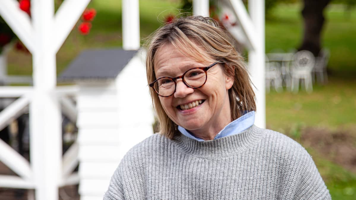 Pulsan Aseman yrittäjä Petra Karjalalainen.