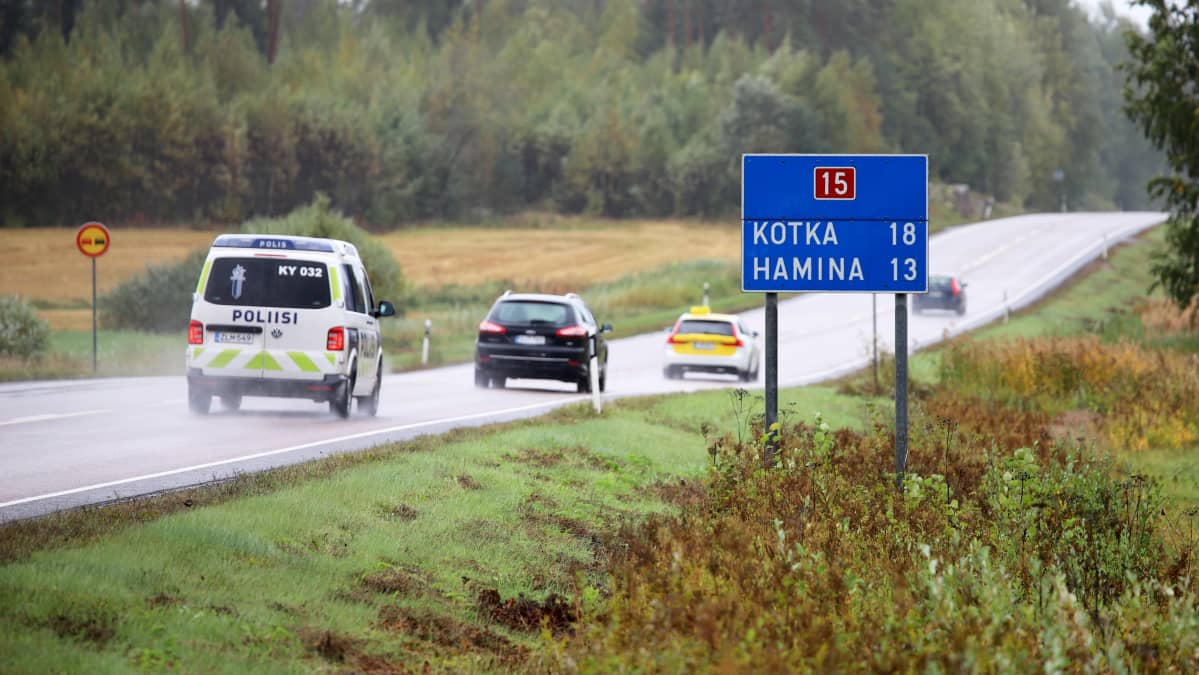Liikennettä valtatiellä 15