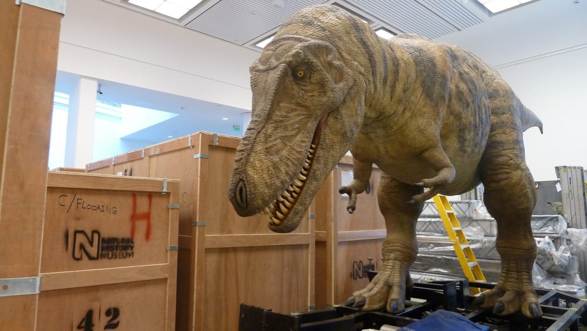 Dinosaurusnäyttely; Oulun dinosaurusnäyttely; The Age of the Dinosaur