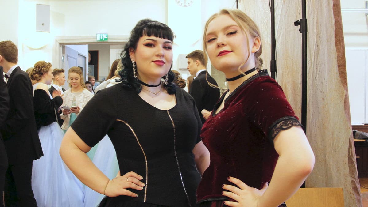 Aino Pulliainen ja Noora Hulkko