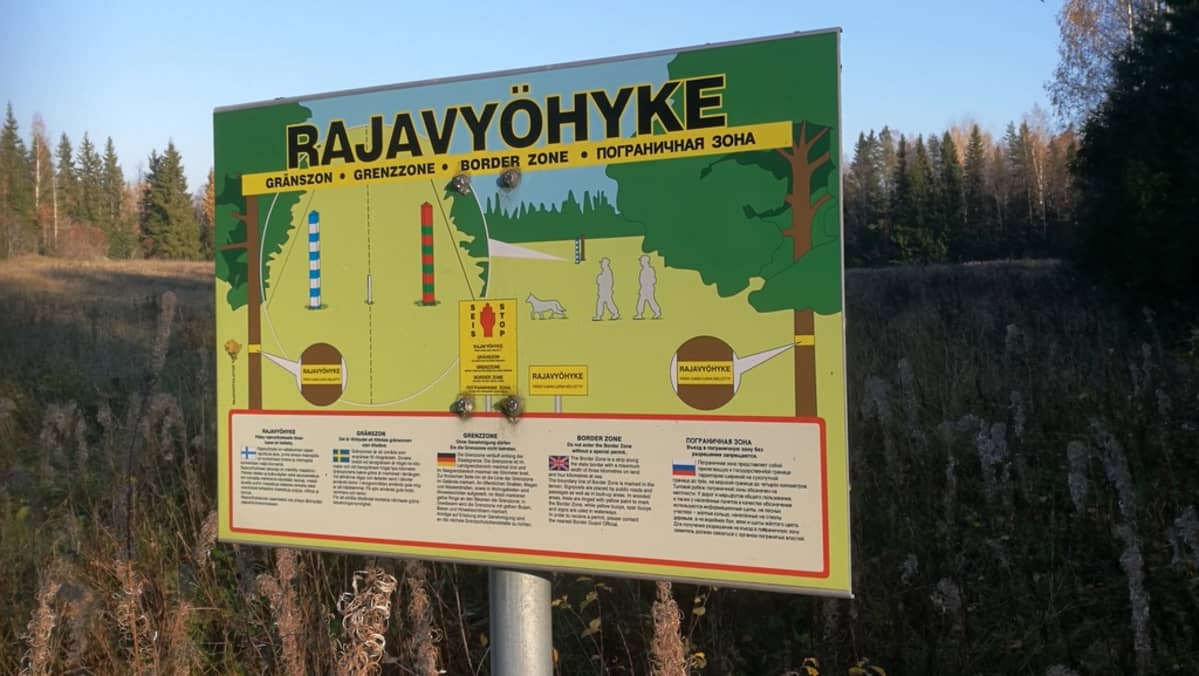 rajavyöhyke kyltti