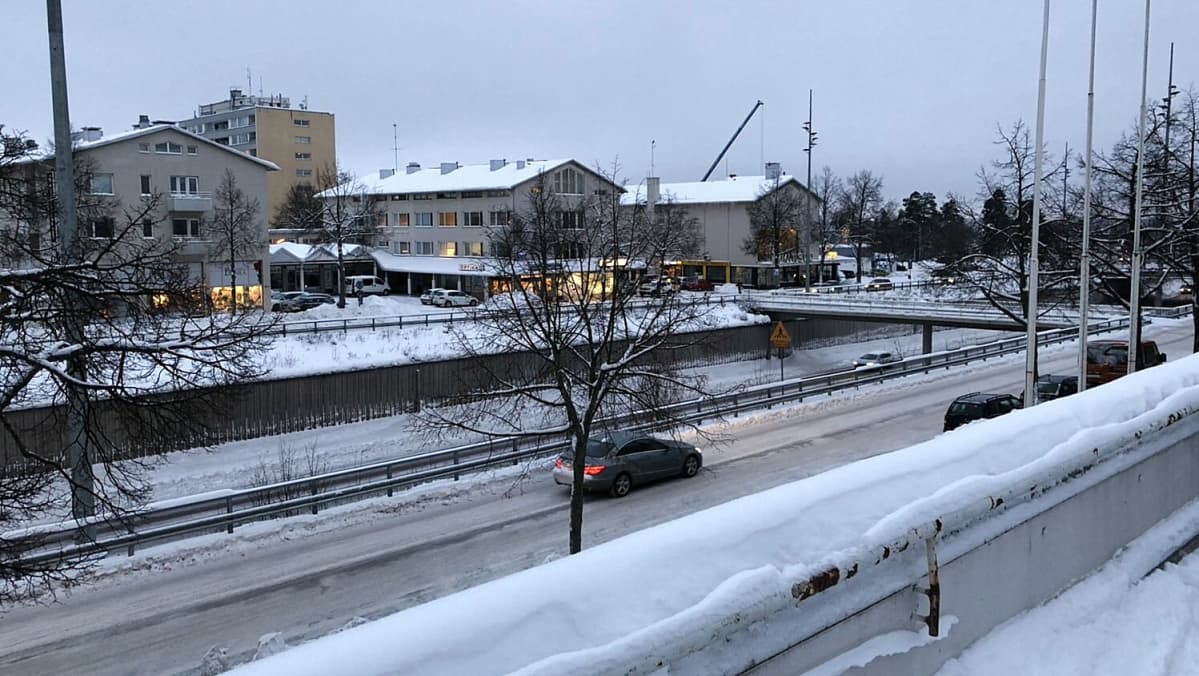 moottoritie Kotkan Karhulassa, E18 moottoritie, Karhulan kanjoni