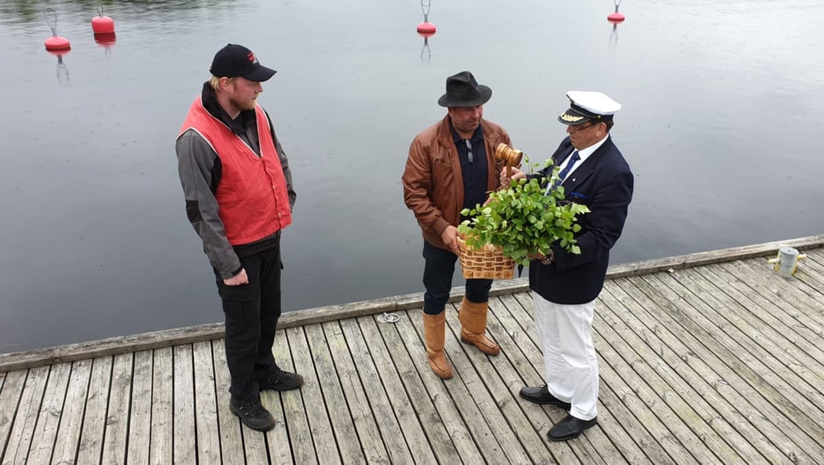 Vuolenkoski kyläyhdistys M/S Pyhäjärvi