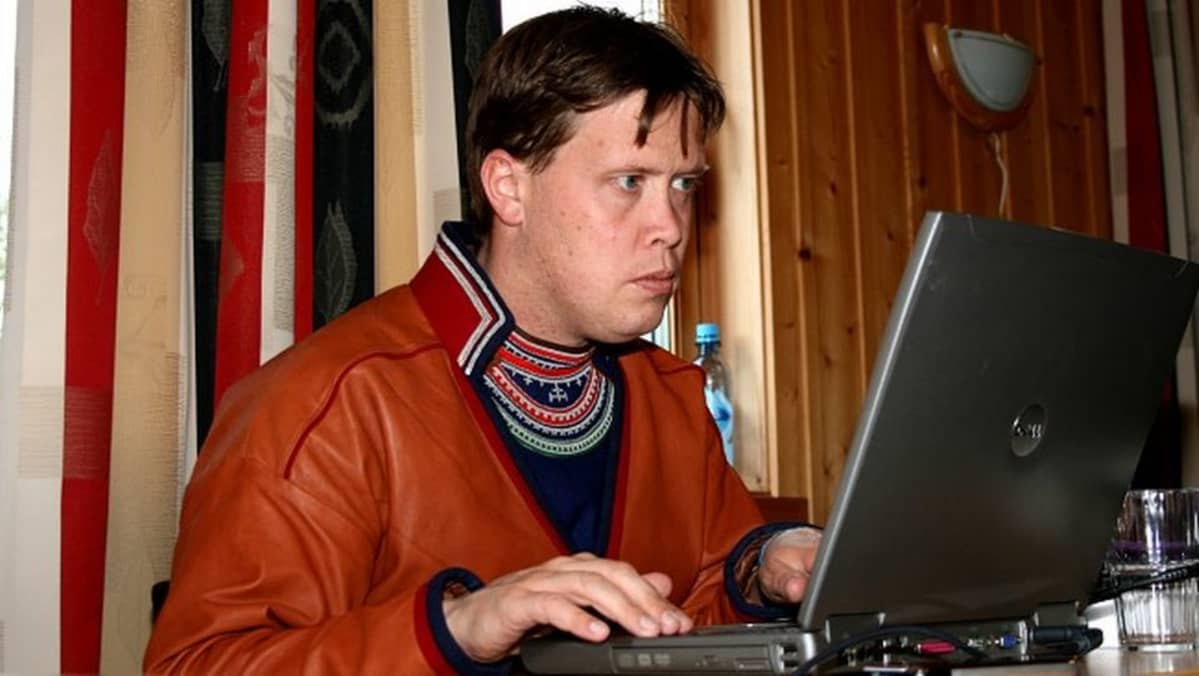 Mattias Åhrén