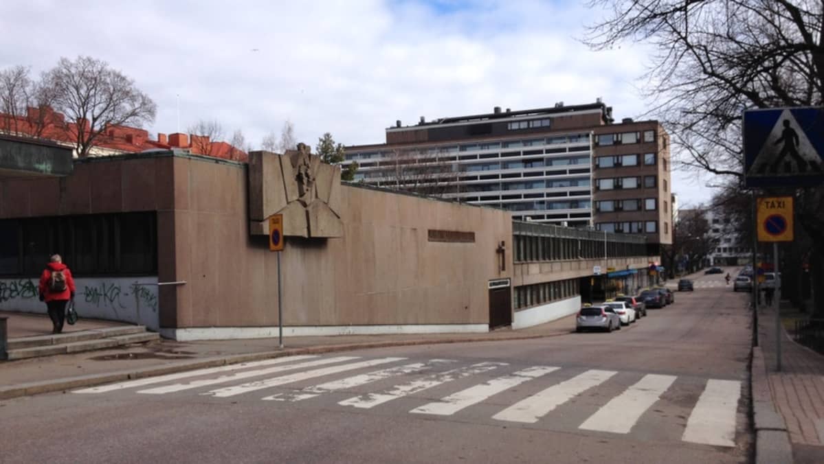 Kotkan seurakuntakeskus.