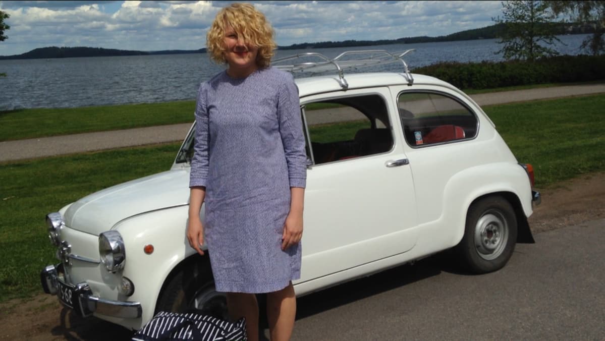 Emmi Rauhamäki ja Fiat 600.