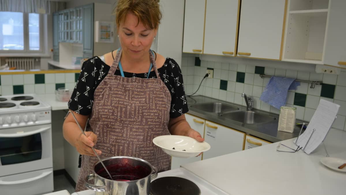Kotitalousopettaja Helena Päiväniemi