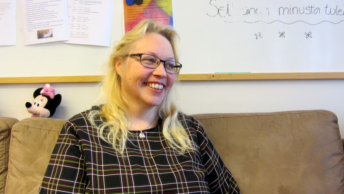 Hannele Mäkelä Kymenlaakson ensi- ja turvakotiyhdistyksestä