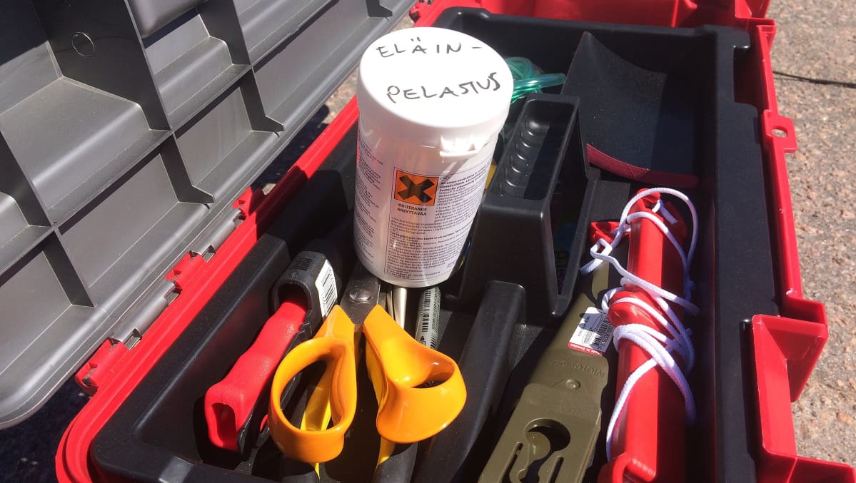 eläinpelastajien työkalupakki, Kymenlaakson pelastuslaitos, Kotka, eläinpelastus