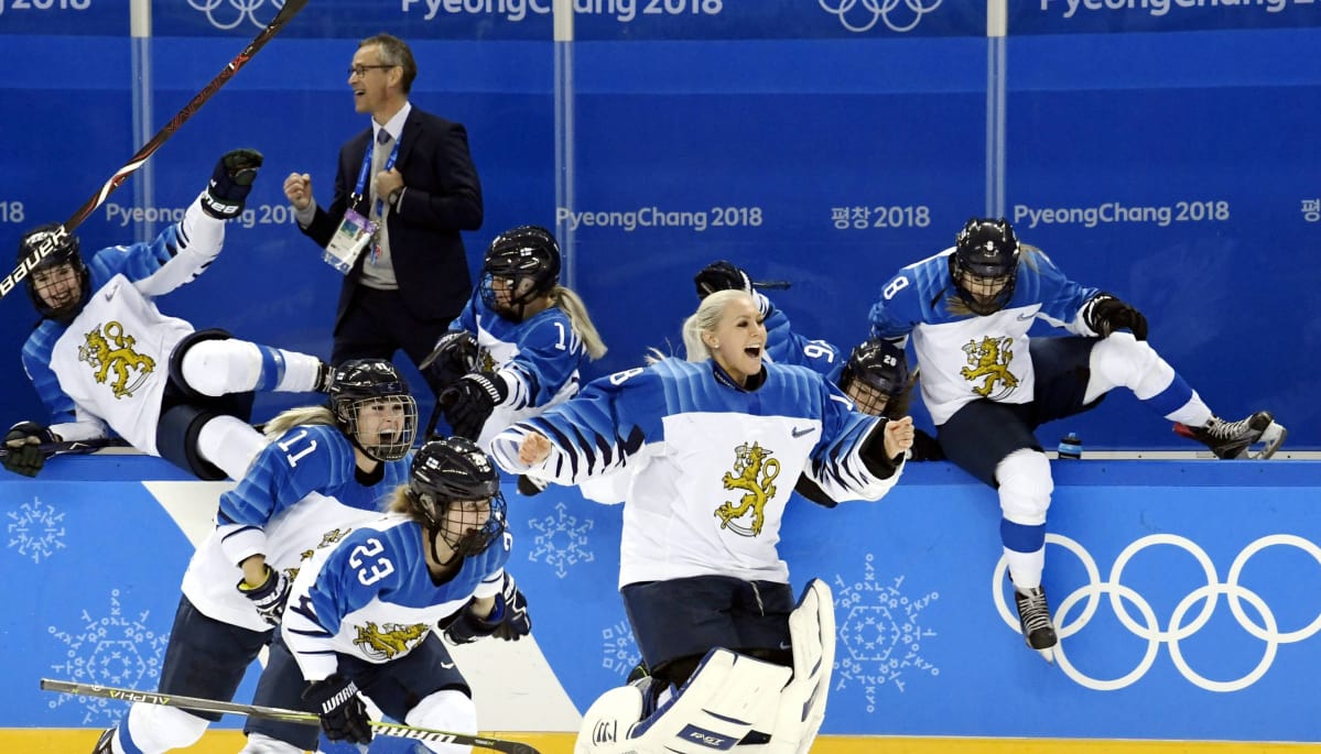 Naisleijonat juhlii