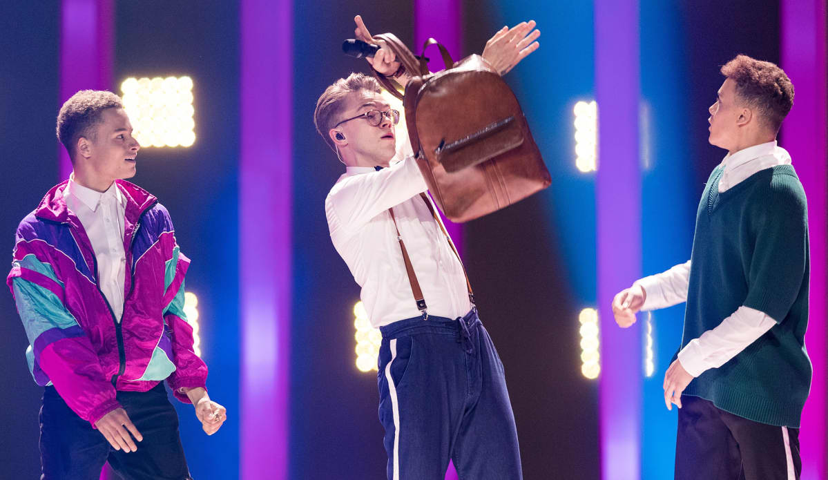 Mikolas Josef lavalla.