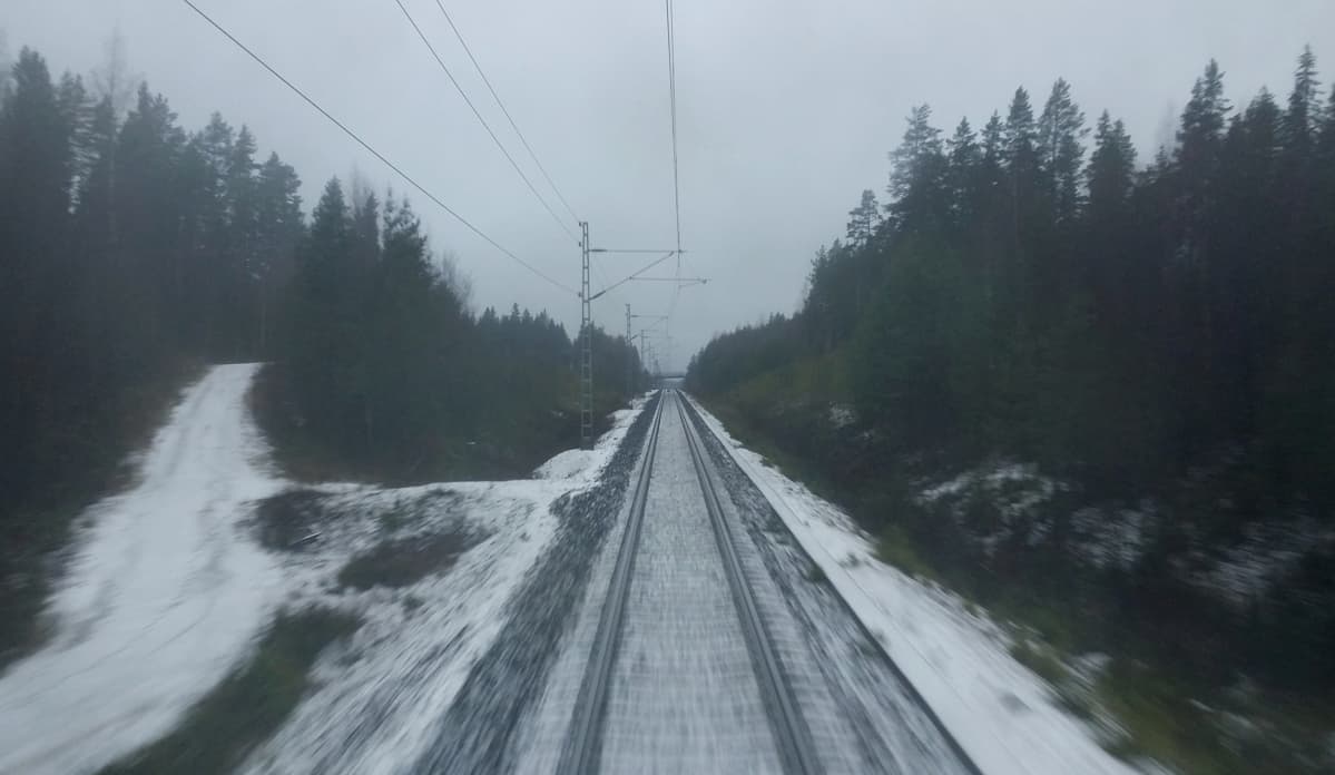 Rautatie Jyväskylästä Pieksämäelle