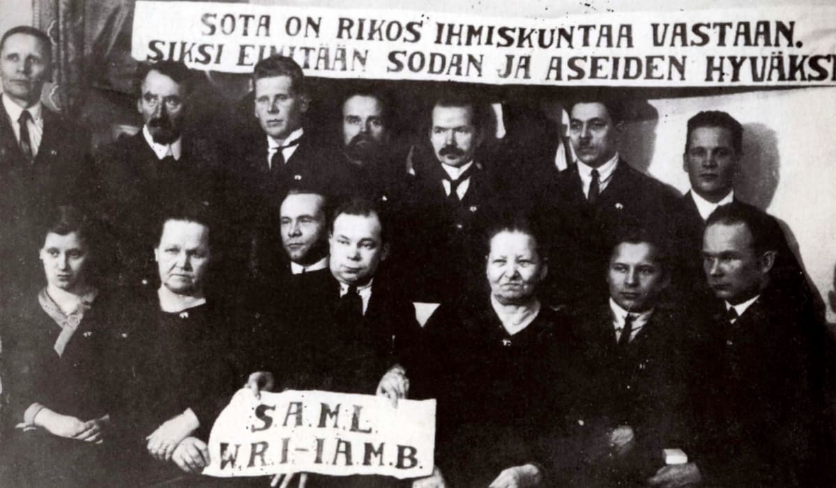 Suomen antimilitaristisen liiton kokous vuonna 1923.