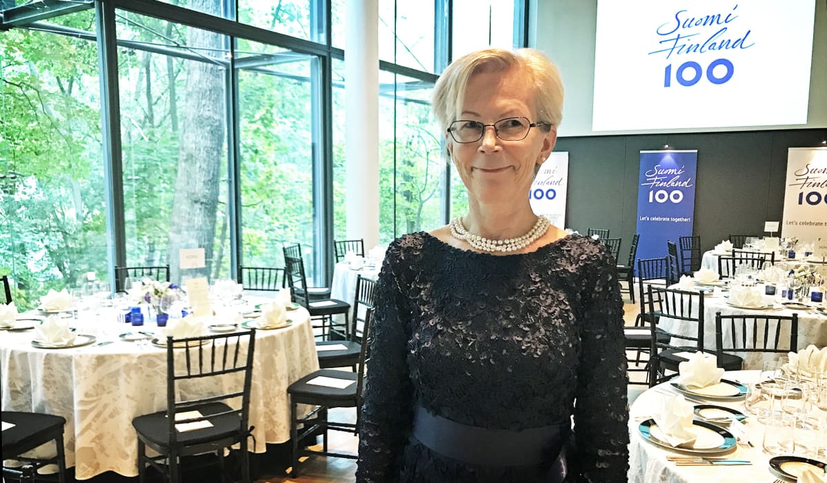Suomen Yhdysvaltain-suurlähettiläs Kirsti Kauppi.