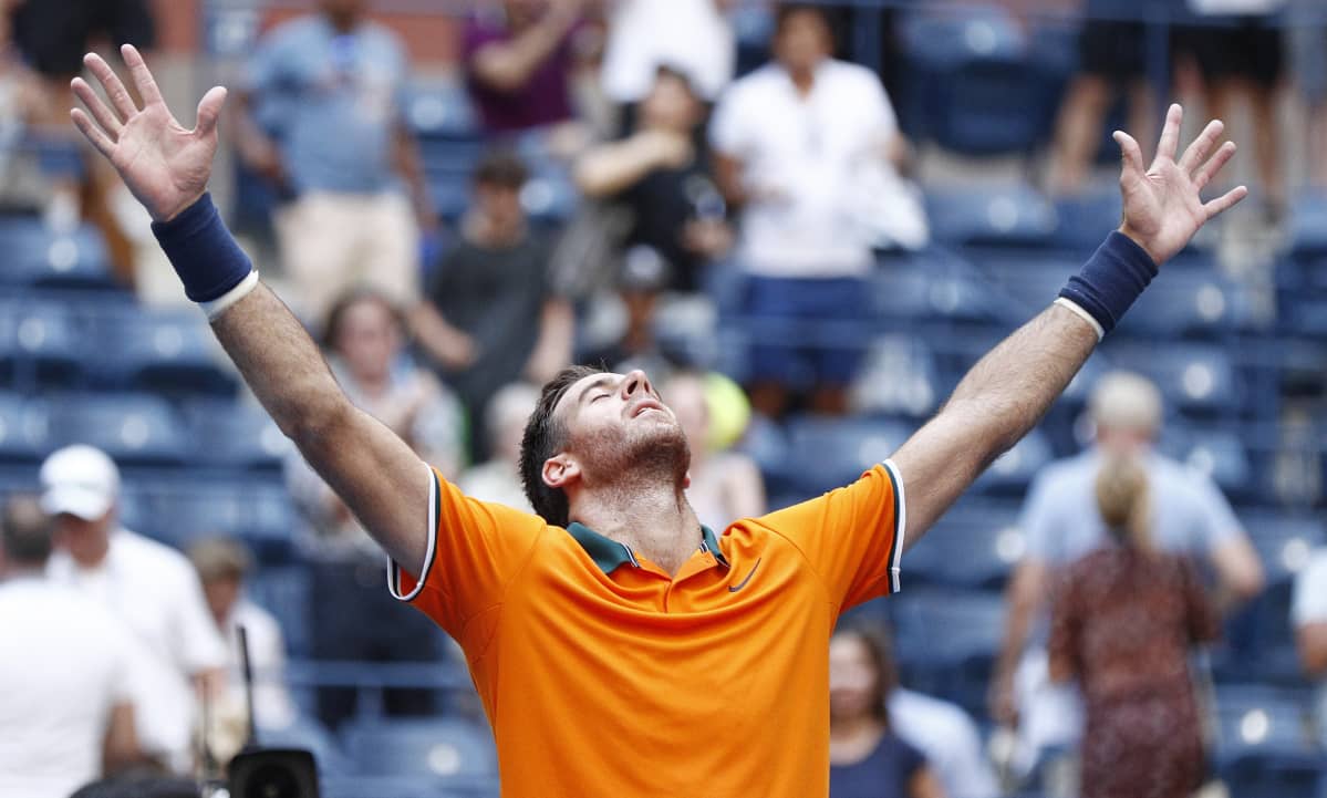 Juan Martin del Potro tuulettaa voittoa.