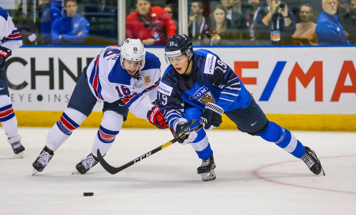 Rasmus Kupari Suomi-USA-ottelussa.