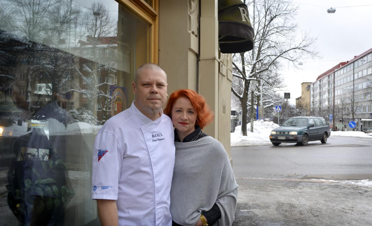 Sami ja Kati Häkkinen Rouxin edustalla.