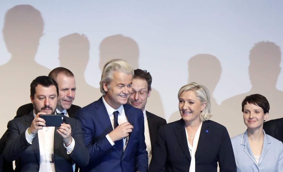 Kuvassa vasemmalla Geert Wilders, Marina Le Pen ja ja Vaihtoehto Saksalle -puolueen Frauke Petry.