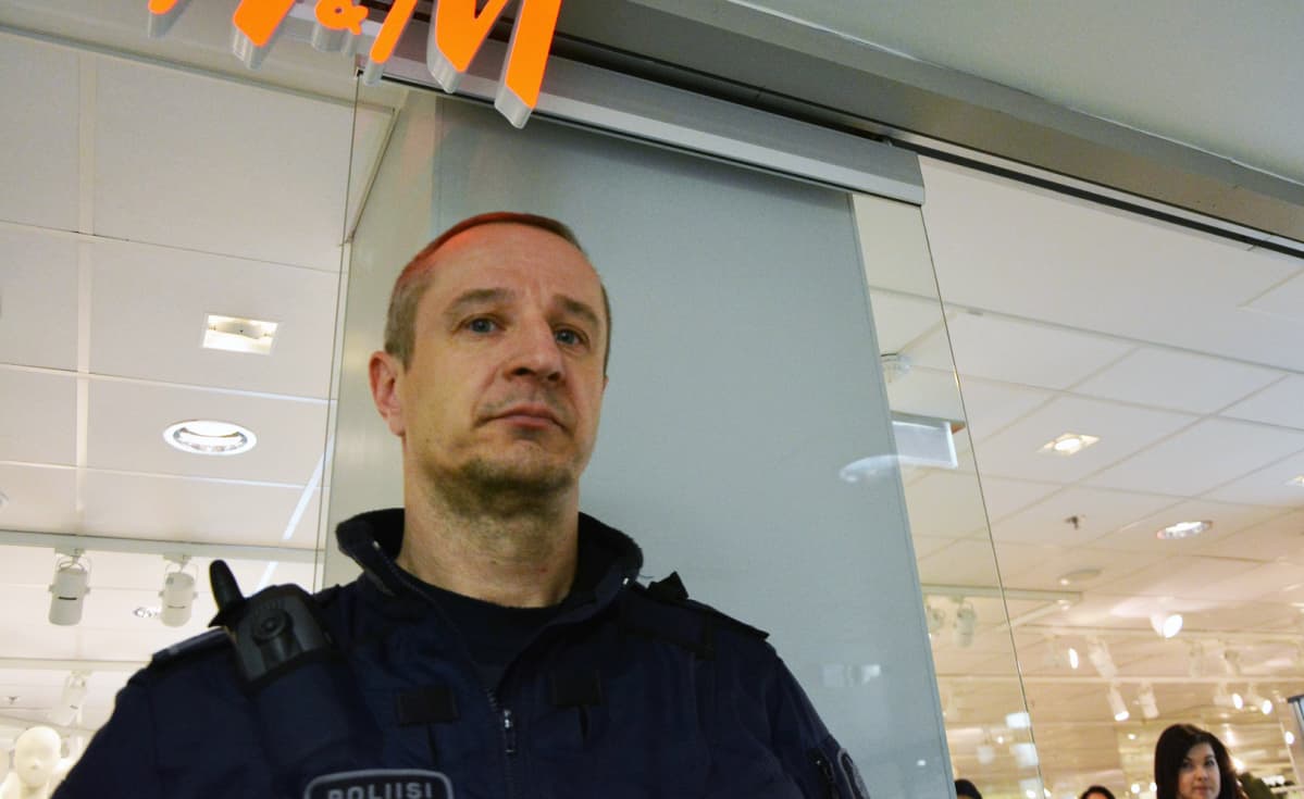 Ylikonstaapeli Peter Karlsson