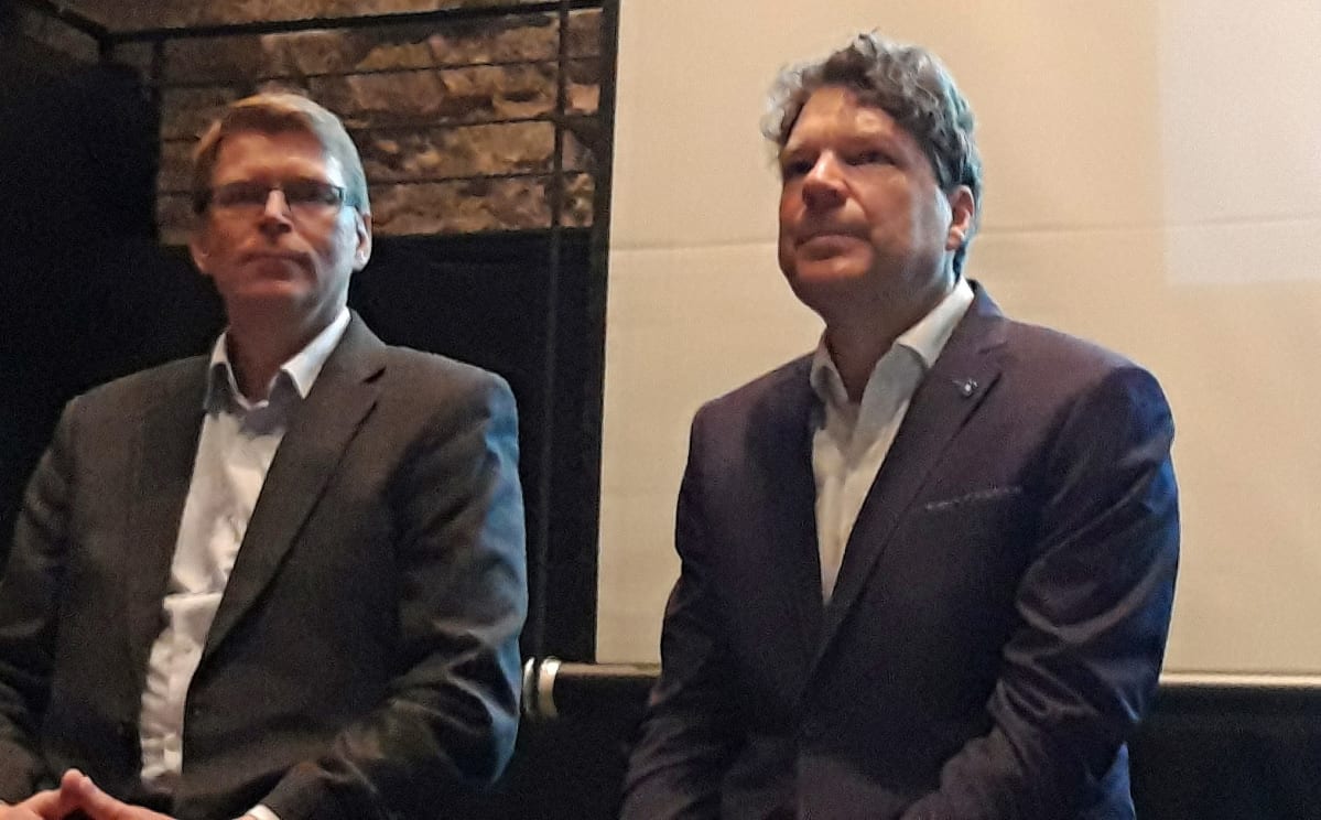 Keliberin päägeologi Pentti Grönholm ja toimitusjohtaja Pertti Lamberg.
