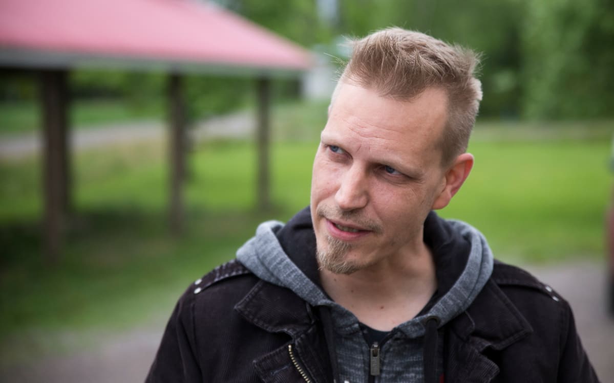 Rakennusterveys-, asbesti- ja haitta-aineasiantuntija Jussi Timonen.