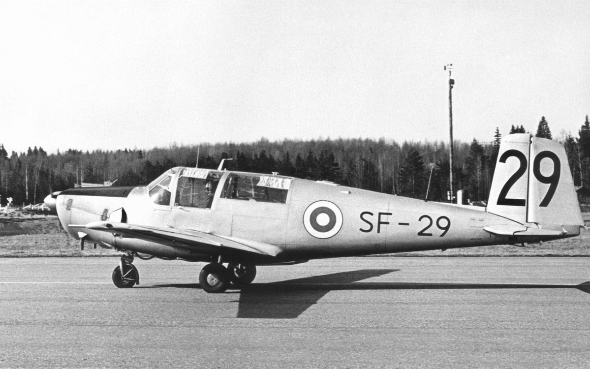 Saab 91D Safir.