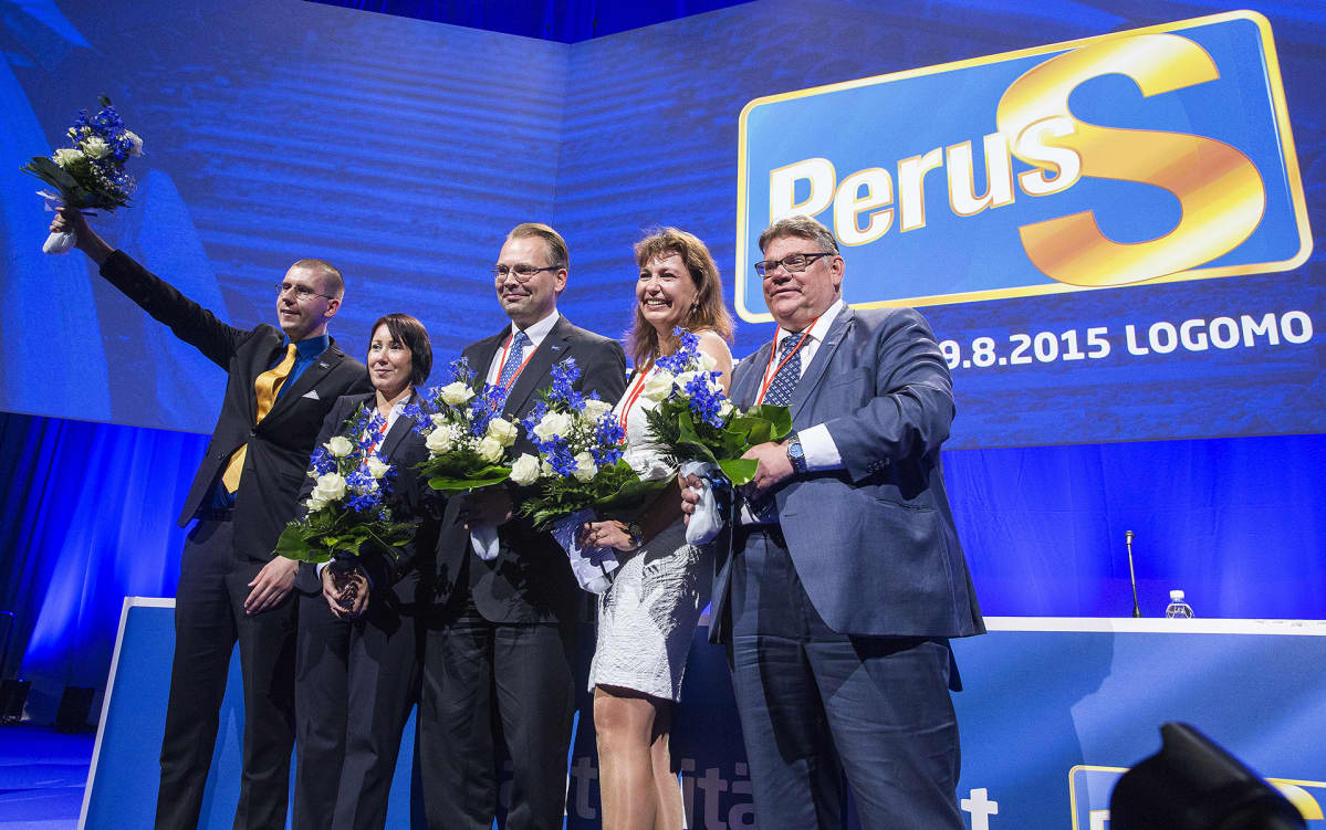 Vasemmalta Sebastian Tynkkynen,Hanna Mäntylä, Jussi Niinistö, Riikka Slunga-Poutsalo, Timo Soini.