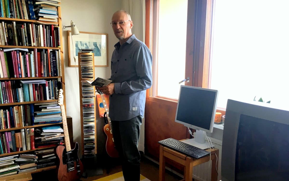 Juha Björninen kotonaan