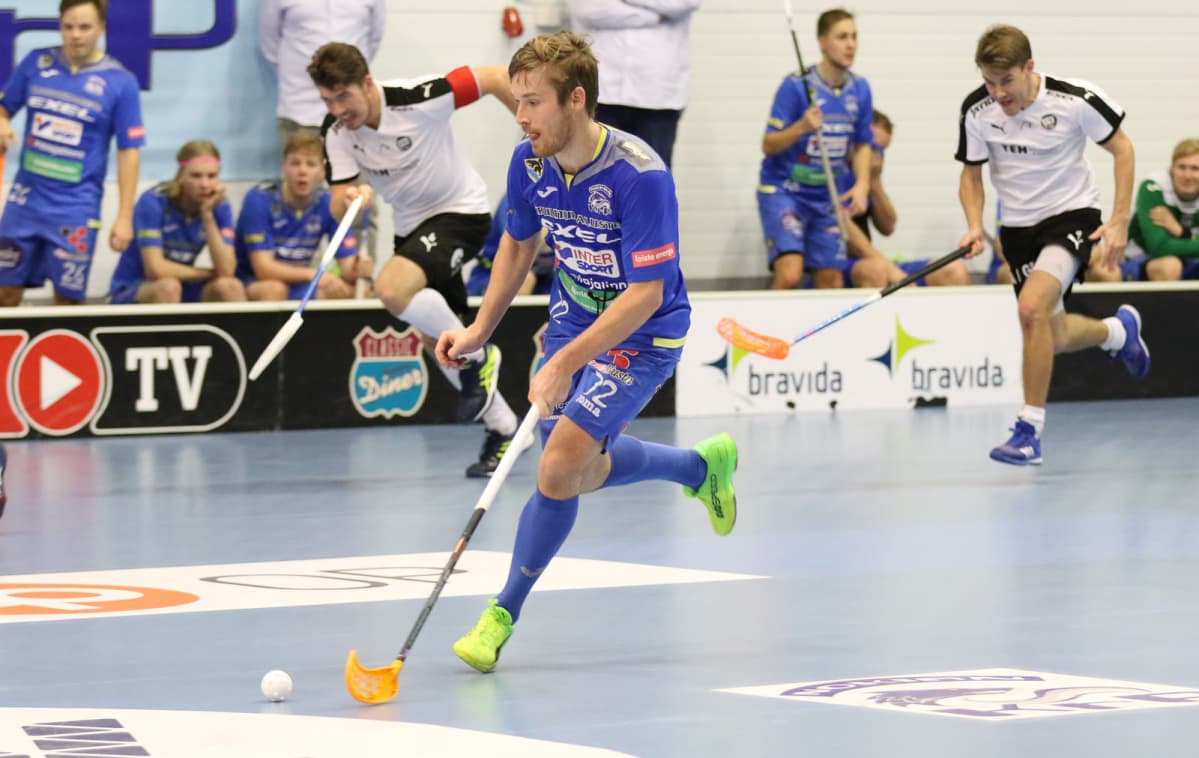 Henri Johansson purjehtii läpi kentän