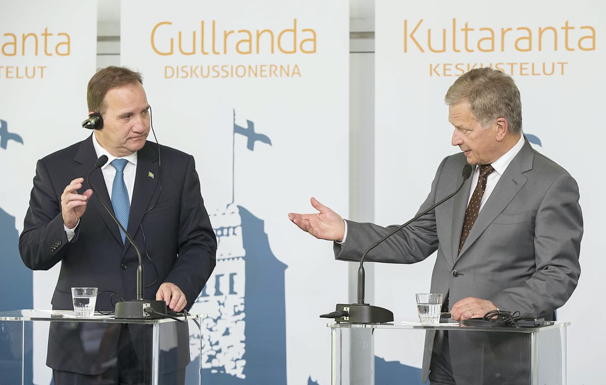 Presidentti Sauli Niinistö (oik) ja Ruotsin pääministeri Stefan Löfven Kultarannassa 19. kesäkuuta.