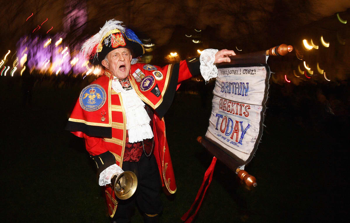 Brexitin kannattajat juhlivat parlamenttitalon ulkopuolella Lontoosssa 31. tammikuuta.