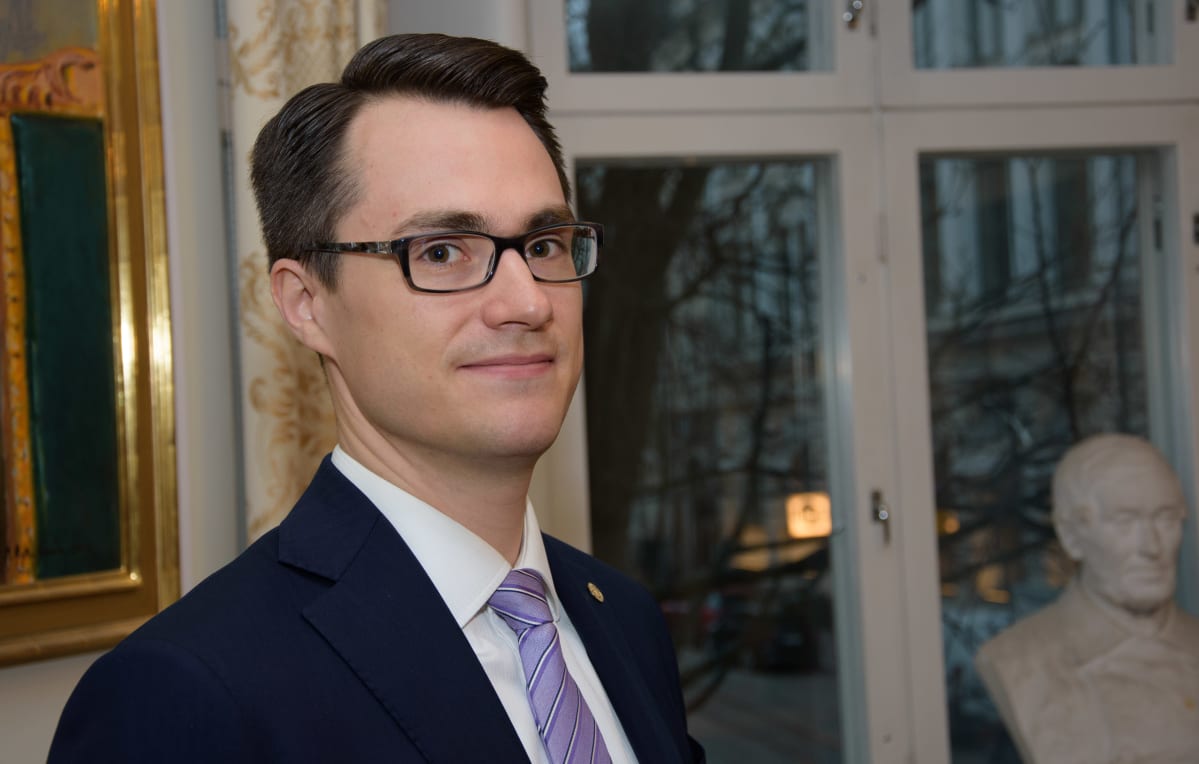 Juhana Brotherus, Hypo-pankin pääekonomisti.