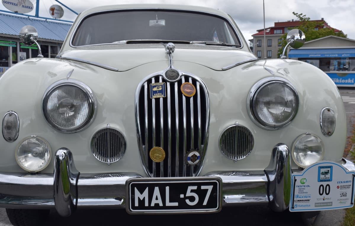 Jaguarin keulahymy vuodelta 1957