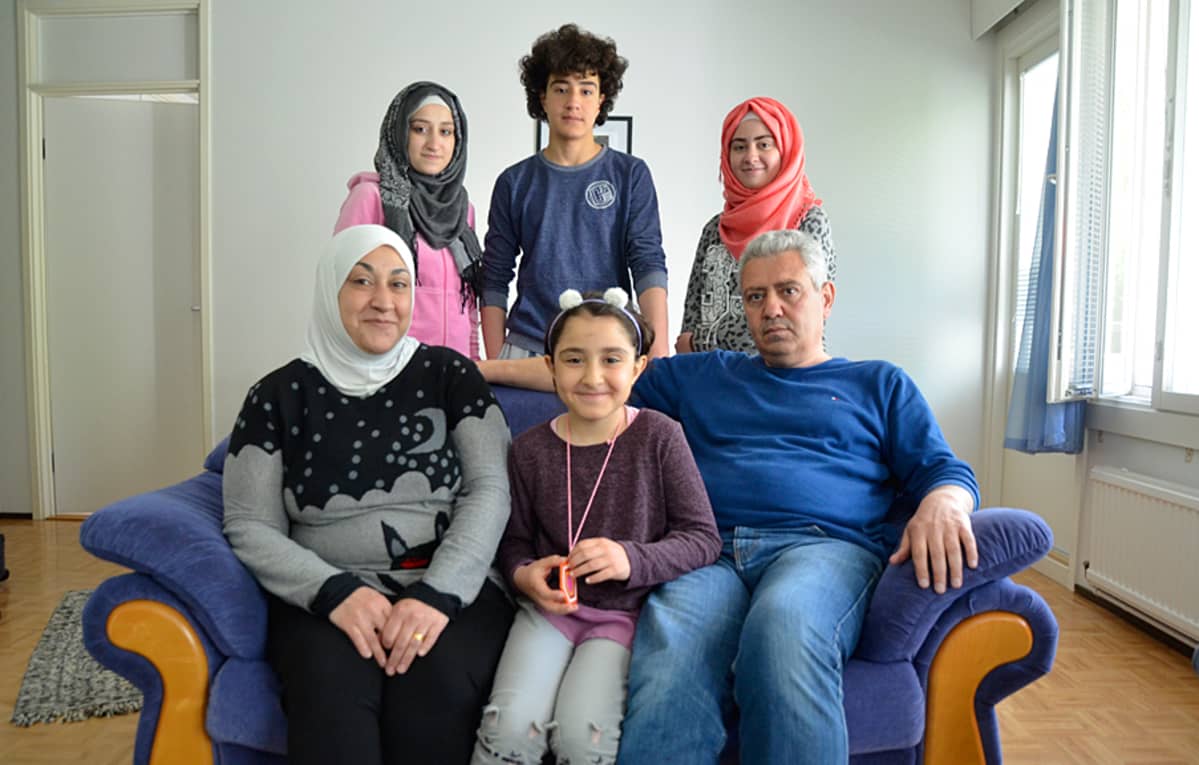 Asad Alkhatebin perhe kodissaan Rautjärvellä.