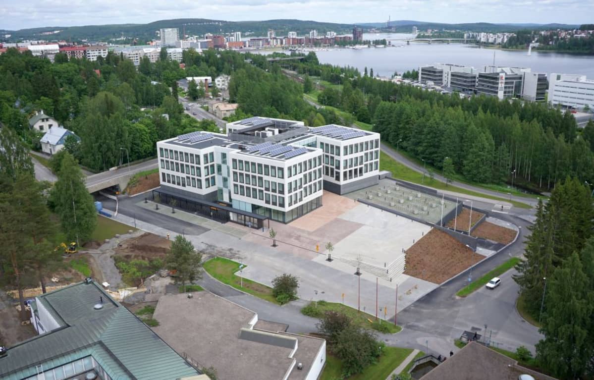 Museoiden viereen on juuri valmistunut Jyväskylän yliopiston Ruusupuiston uudisrakennus.