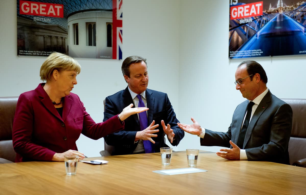 Angela Merkel, David Cameron ja Francois Hollande.