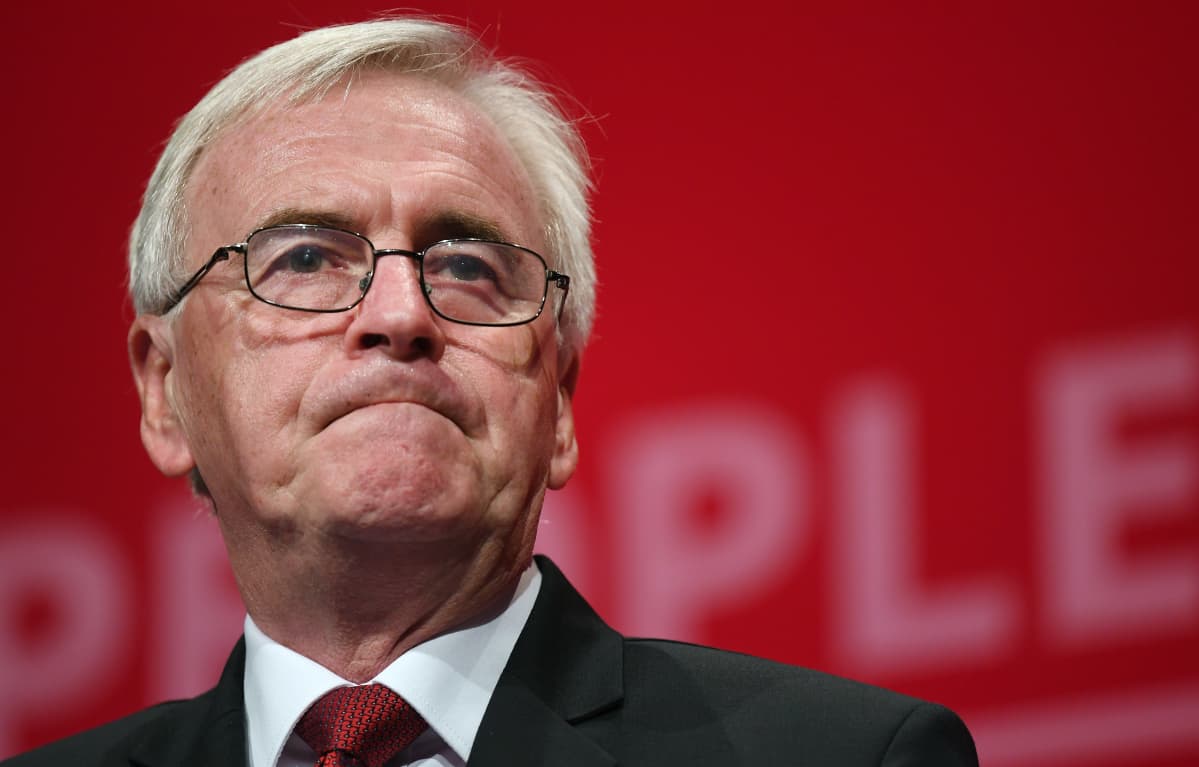 John McDonnell suupielet alaspäin.