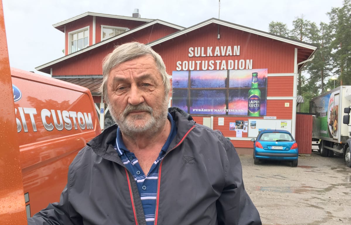 Heikki Nuopponen lämmitteli vuoden ensimmäisille soutajille tasan 50 vuotta sitten saunan.