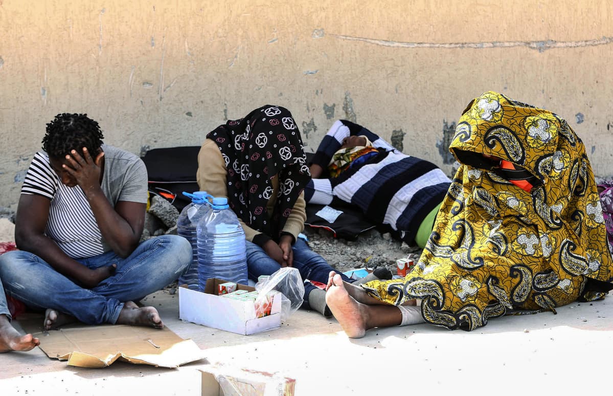 Nigerialaisia pakolaisia Qara Pollyssa 2015.