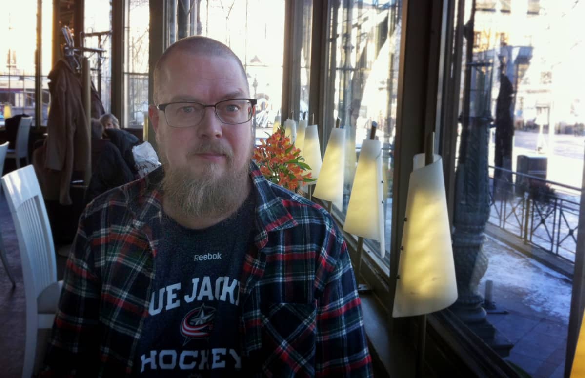 Kirjailija Tuomas Kyrö
