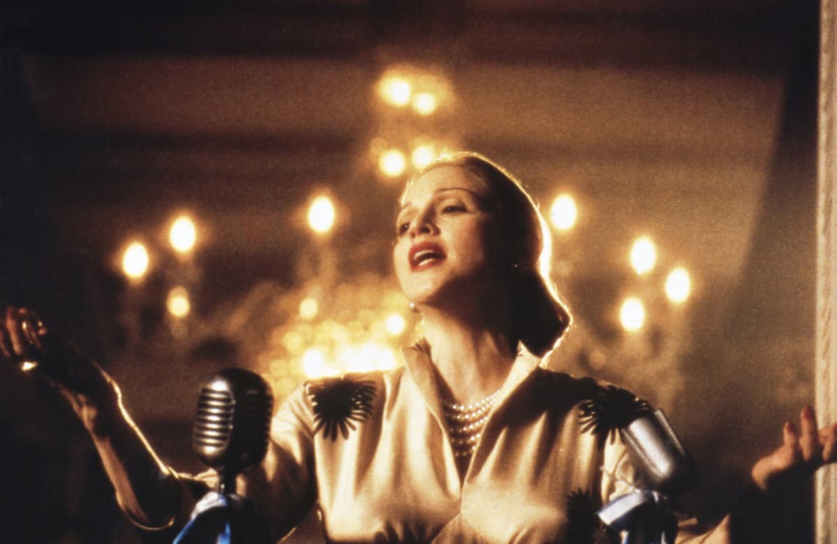 Madonna Evita elokuvassa.