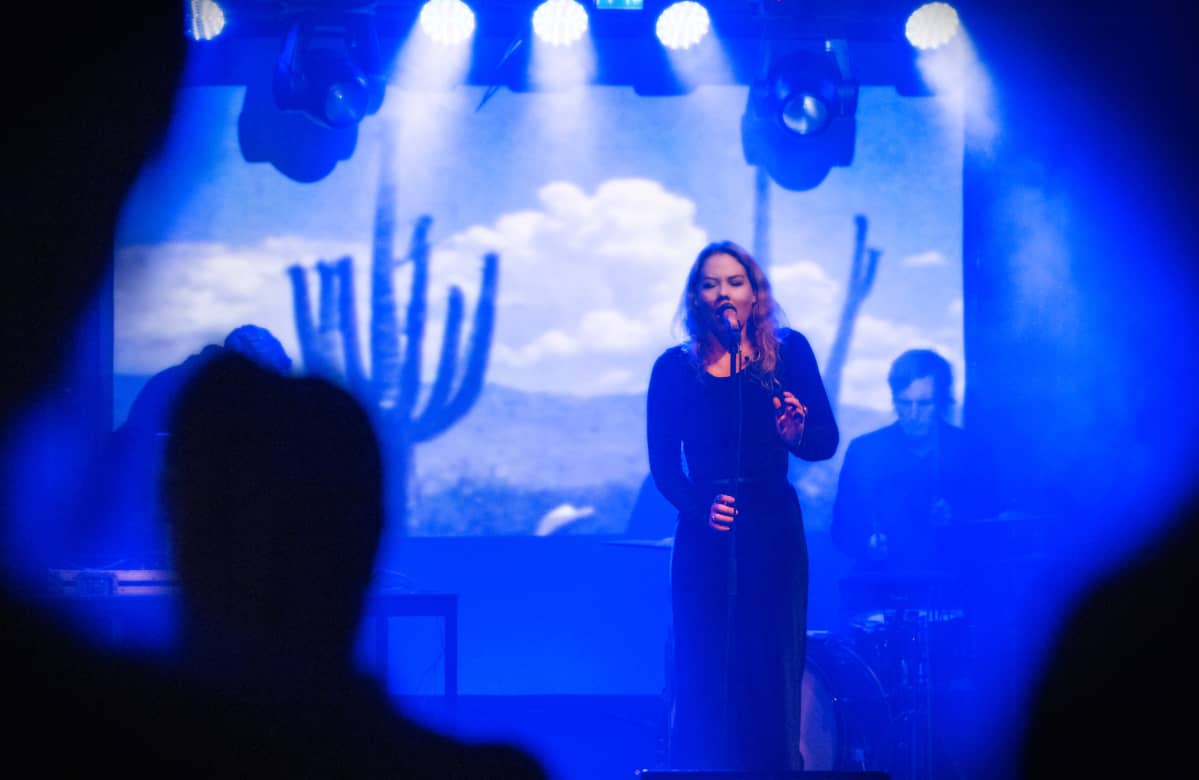 Ulpu kuvailee musiikkiaan tummasävyiseksi, kohtalokkaaksi ja hieman synkäksi.