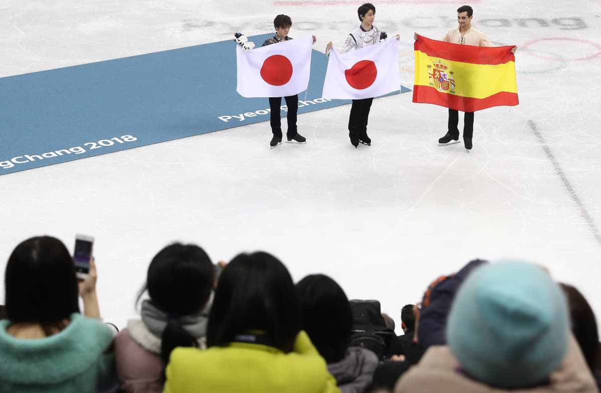 Shoma Uno, Yuzuru Hanyu ja Javier Javier Fernandez.