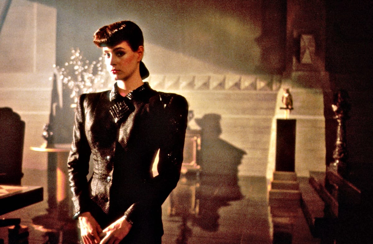Näyttelijätär Sean Young.