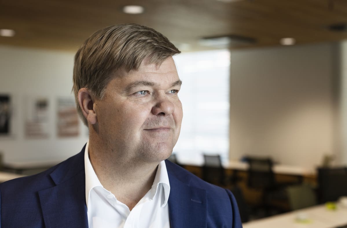 Varatoimitusjohtaja Mikko Mursula Ilmarisen tiedoitustilaisuudessa 1.8.2019.